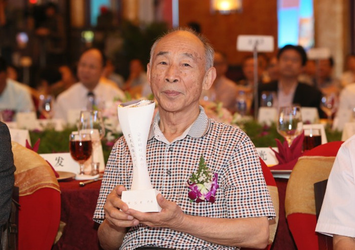 鉴黑担保网(jhdbw)·最具权威唯一维权担保平台
